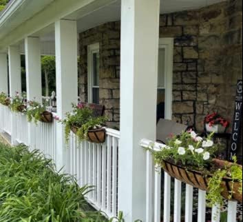 30 Inch Window Box Planters 2 Pack with Coco Liners, Rustproof Metal Hanging ...
