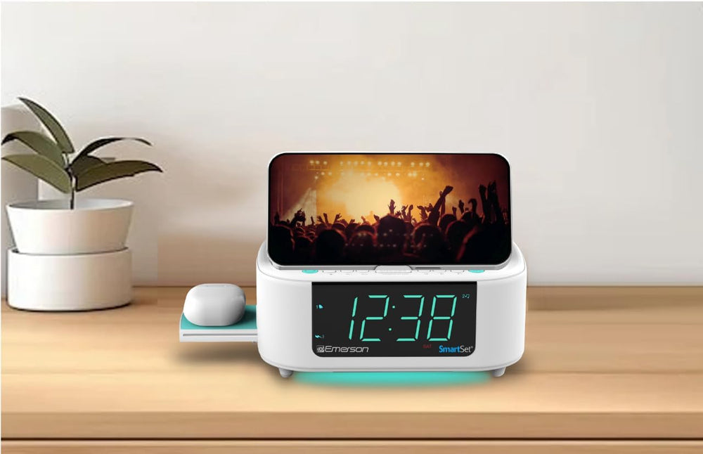 Emerson CKSW5010 Smartset Wireless Charging, Dual Alarm FM Clock, Bluetooth R...