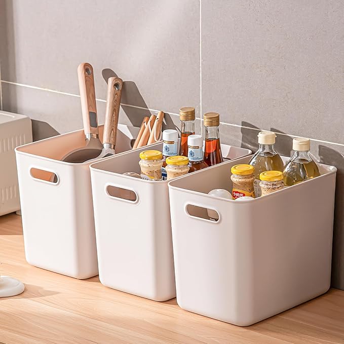 Plastic Storage Bins with lids, Storage Baskets, Container with handle