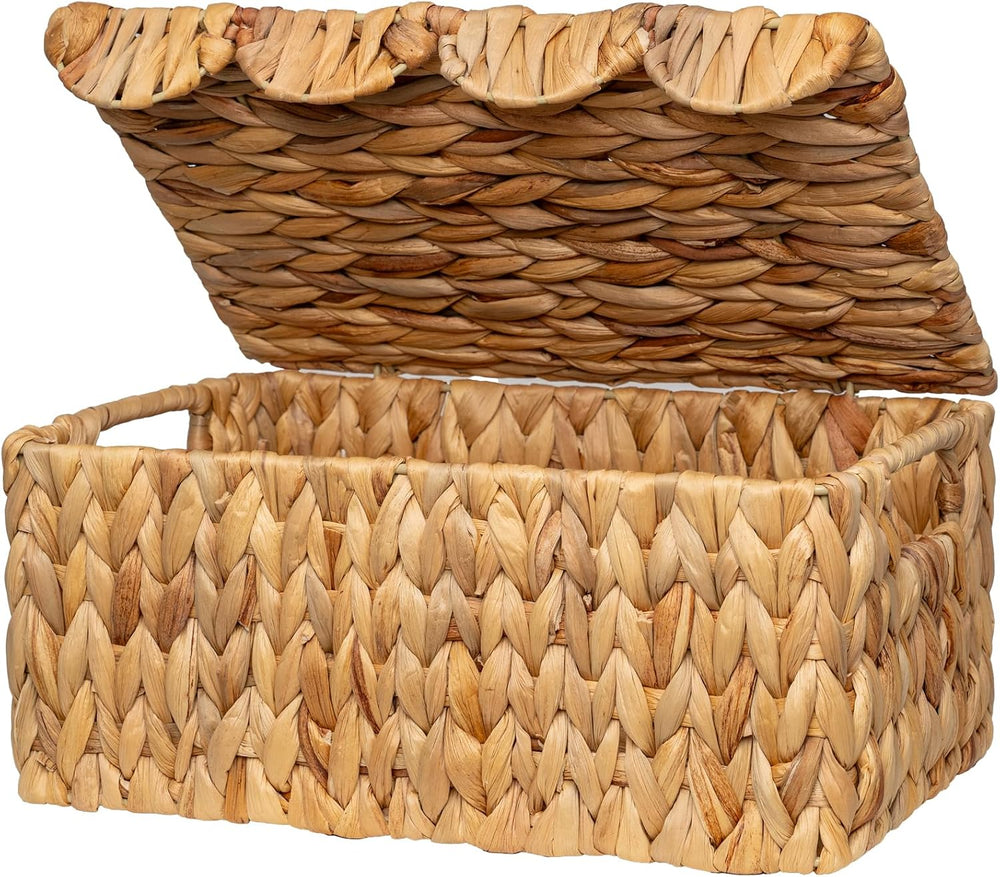 StorageWorks Wicker Storage Basket with Lid, Scalloped Wicker Baskets