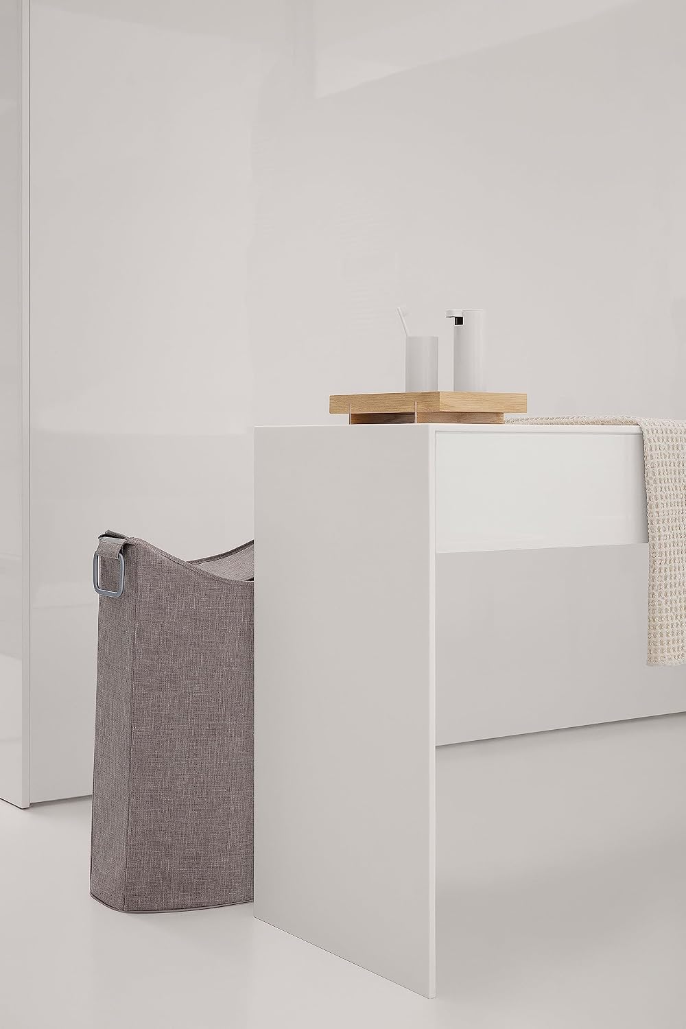 Blomus 65387 Laundry Bin, Silver