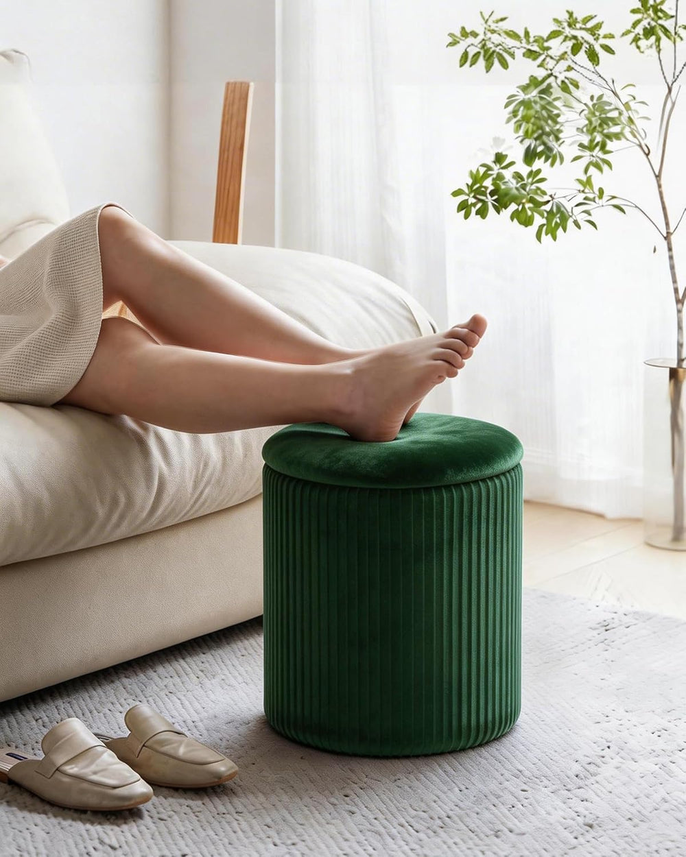 LITZFUR Round Ottoman with Storage, Velvet Foot Rest Stool, Green