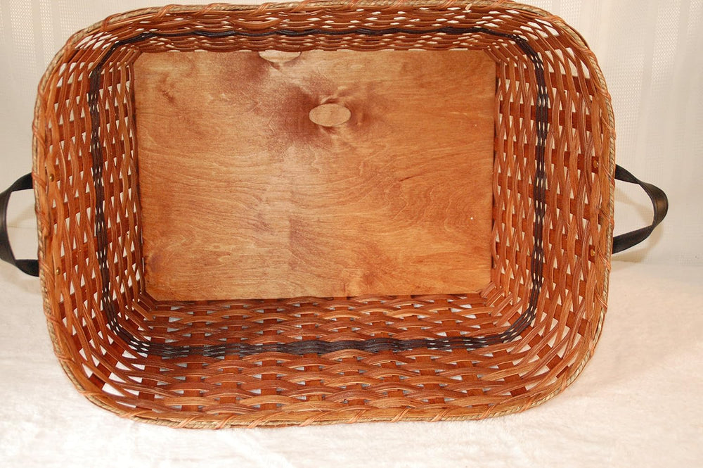 Amish Country Collectible Large Laundry Basket. Make Yet Another Great Additi...
