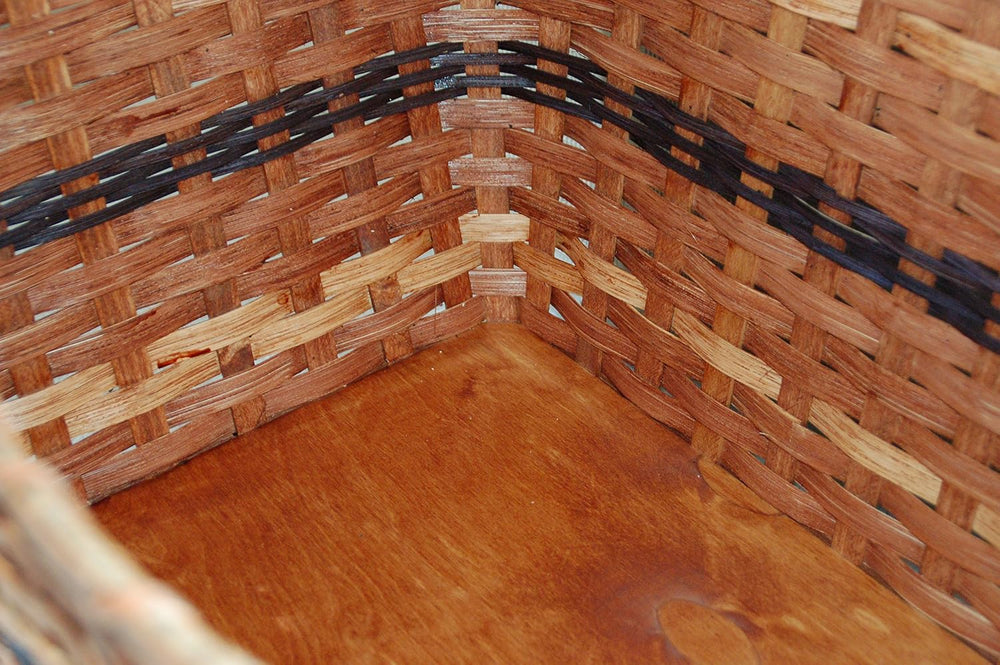 Amish Country Collectible Large Laundry Basket. Make Yet Another Great Additi...