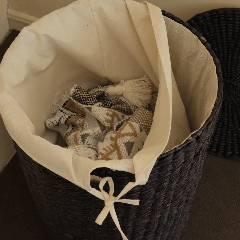 Furnnylane Hand-Woven Wicker Laundry Basket with Lid, 20 Gal (75 L) Large Lau...