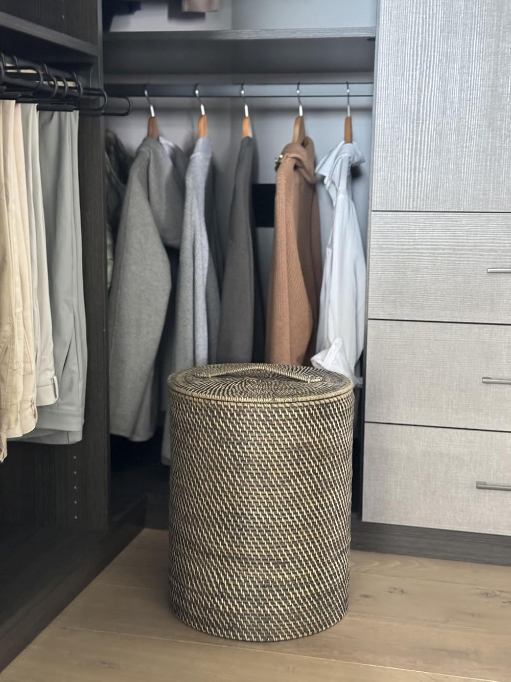 KOUBOO SMALL Rattan Laundry Hamper with Lid and Removable Liner, Black Wash